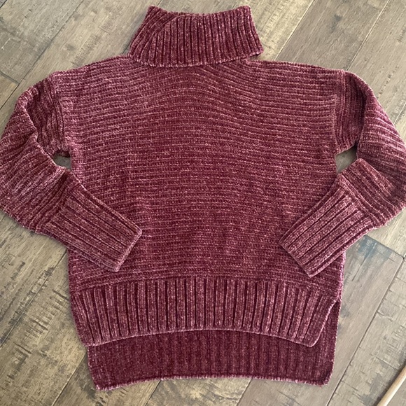 NWOT Women’s Pink Rose Sweater Mauve Pull Over Sweater With Cowl Neck Size S - Picture 1 of 6